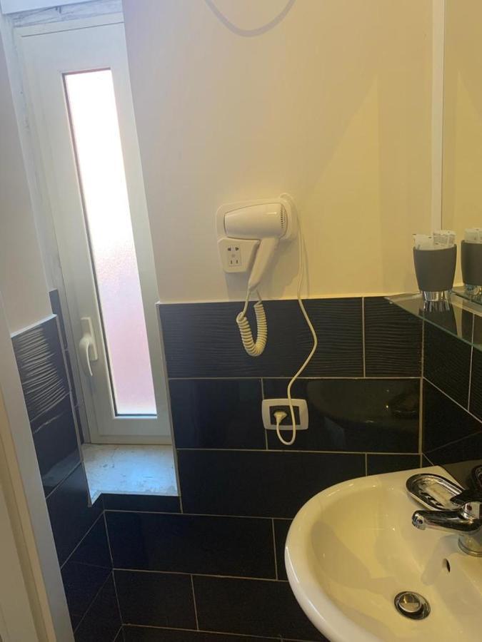 Re Carlo-civico 109 Bed & Breakfast *